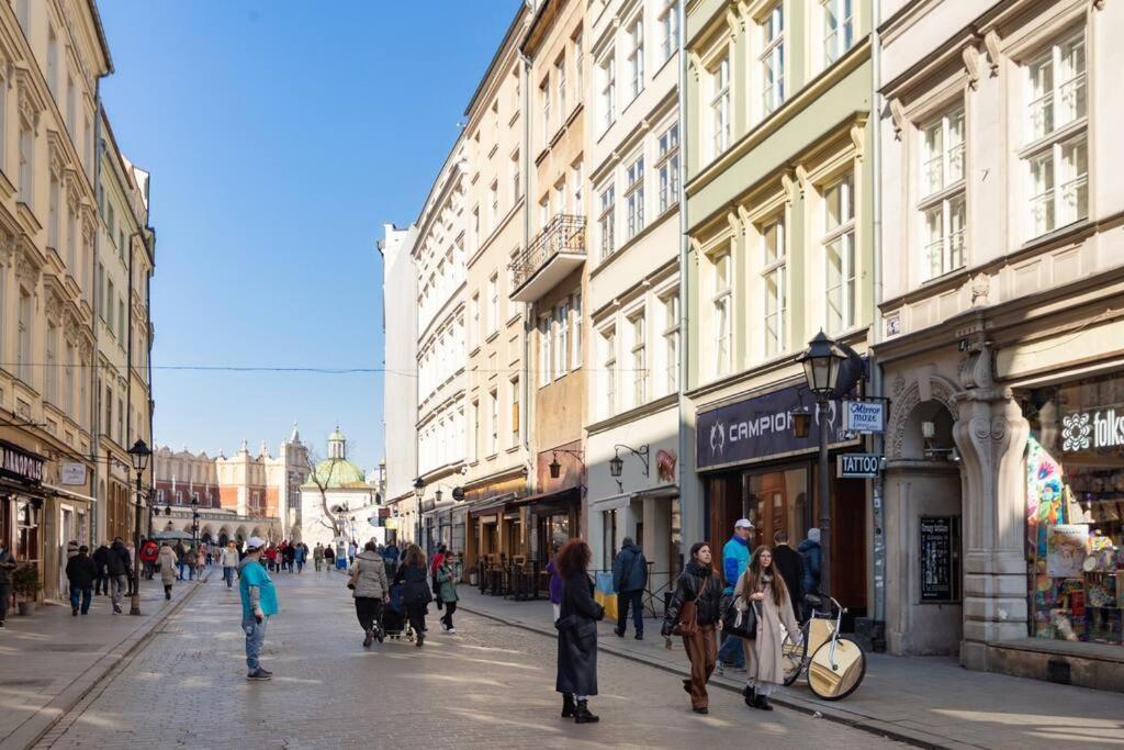 Royal Route Apartment Fully Equipped Краков Экстерьер фото